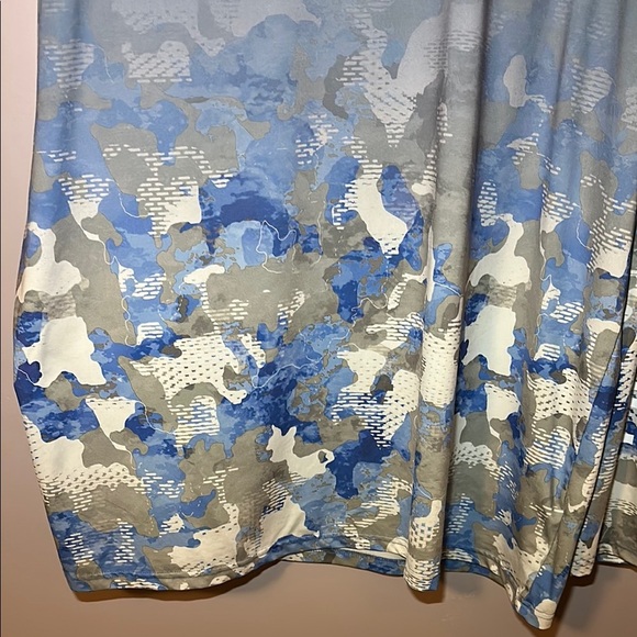 Huk Gray & Blue Rash Guard Swim Performance Fish Shirt - XL - Picture 3 of 5